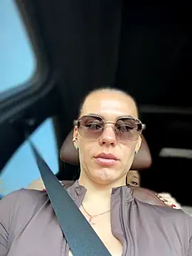HugeBoobs- online show from 1, 8, 2026