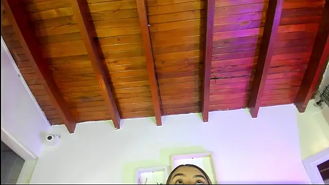 Snapshot of emmy_r chatting on 26, 11, 2025 emmy r online show from 26, 11, 2025