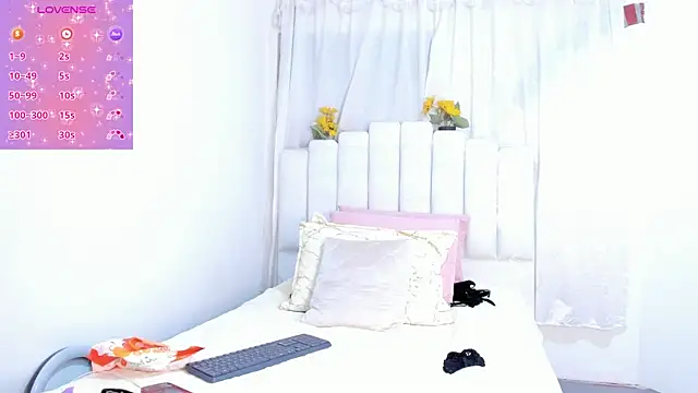 RoxannaBlanche online show from 18, 9, 2025