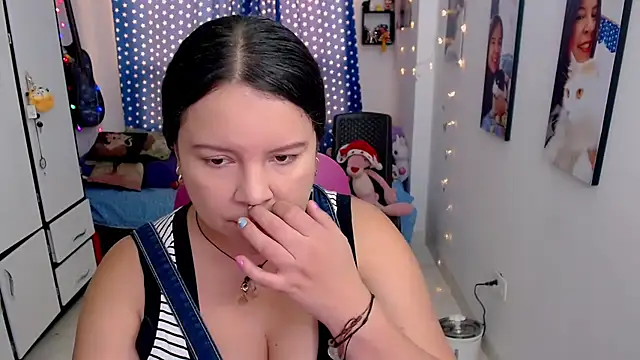 claryssa  online show from 5, 12, 2025