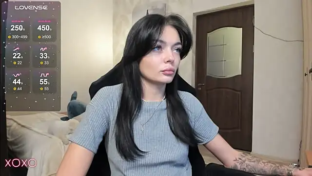 Snapshot of Mariella_Adamss chatting on 5, 2, 2025 Mariella Adamss online show from 5, 2, 2025