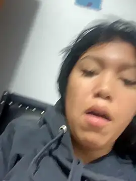 Snapshot of emily_rosse04 chatting on 5, 11, 2025 emily rosse04 online show from 5, 11, 2025