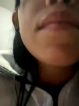 Snapshot of emily_rosse04 chatting on 14, 12, 2025 emily rosse04 online show from 14, 12, 2025