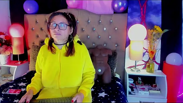 Snapshot of SheraHadee chatting on 14, 3, 2025 SheraHadee online show from 14, 3, 2025