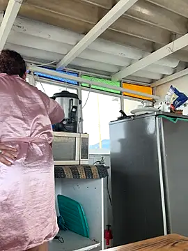 Snapshot of SheraHadee chatting on 13, 10, 2025 SheraHadee online show from 13, 10, 2025