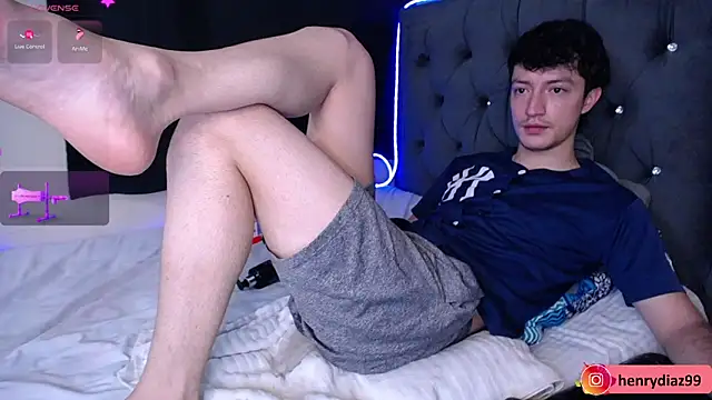 Snapshot of henry_diiaz chatting on 22, 3, 2025 henry diiaz online show from 22, 3, 2025