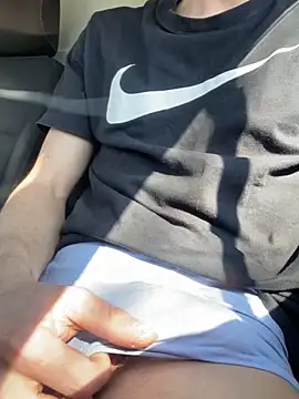 Maxthekid online show from 6, 3, 2025