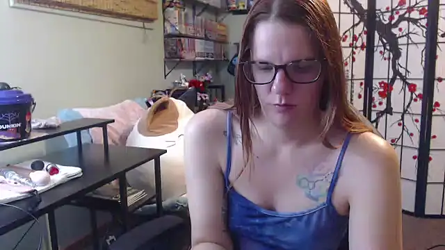 Snapshot of Sarahtineke chatting on 25, 7, 2026 Sarahtineke online show from 25, 7, 2026