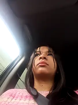 Snapshot of VivienAndClark chatting on 12, 11, 2025 VivienAndClark online show from 12, 11, 2025