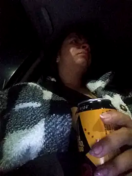 Snapshot of VivienAndClark chatting on 17, 11, 2025 VivienAndClark online show from 17, 11, 2025