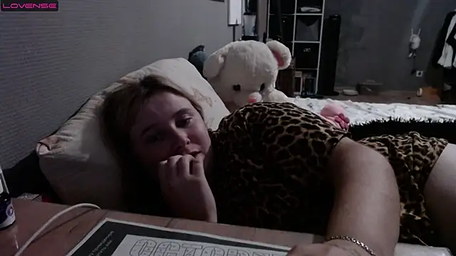 Light Luna online show from 15, 9, 2025