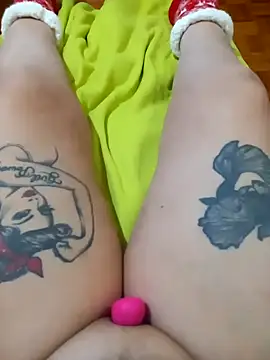 Snapshot of Hotsereia chatting on 15, 12, 2024 Hotsereia online show from 15, 12, 2024