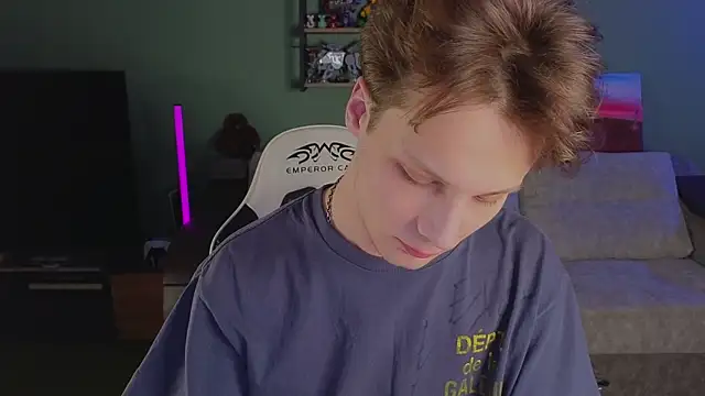 TeddyLiLboy online show from 5, 4, 2026