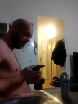 Snapshot of eltoulou chatting on 23, 1, 2025 eltoulou online show from 23, 1, 2025