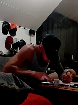 Snapshot of eltoulou chatting on 7, 2, 2025 eltoulou online show from 7, 2, 2025