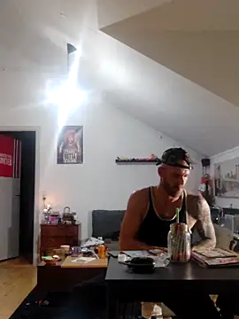 Snapshot of eltoulou chatting on 24, 10, 2025 eltoulou online show from 24, 10, 2025