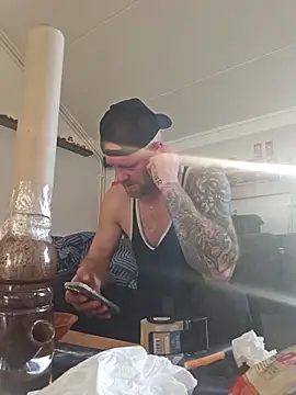 Snapshot of eltoulou chatting on 15, 12, 2025 eltoulou online show from 15, 12, 2025