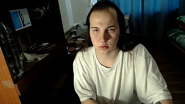 Snapshot of EvaMiron chatting on 6, 1, 2025 EvaMiron online show from 6, 1, 2025