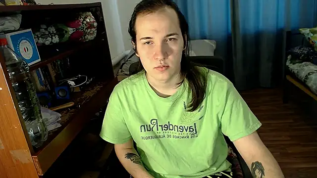 Snapshot of EvaMiron chatting on 19, 2, 2025 EvaMiron online show from 19, 2, 2025