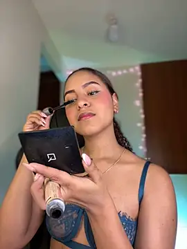 Snapshot of gretta_kler1 chatting on 24, 12, 2024 gretta kler1 online show from 24, 12, 2024