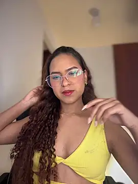 Snapshot of gretta_kler1 chatting on 12, 2, 2025 gretta kler1 online show from 12, 2, 2025