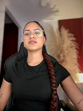 Snapshot of gretta_kler1 chatting on 12, 10, 2025 gretta kler1 online show from 12, 10, 2025