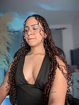 Snapshot of gretta_kler1 chatting on 26, 11, 2025 gretta kler1 online show from 26, 11, 2025