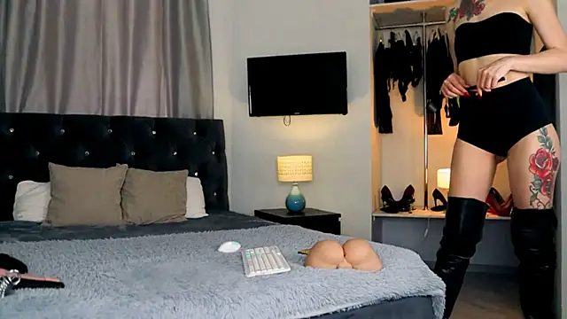 InvitingTina online show from 18, 4, 2026