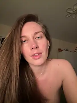 Snapshot of JasminJames chatting on 19, 4, 2026 JasminJames online show from 19, 4, 2026