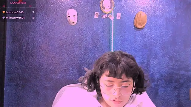 NinaYellow online show from 9, 12, 2024