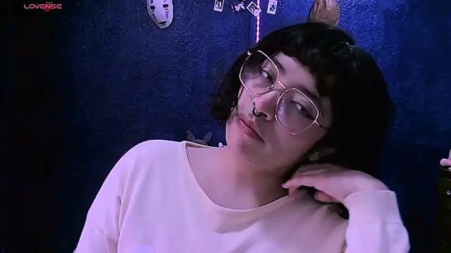 NinaYellow online show from 19, 12, 2024