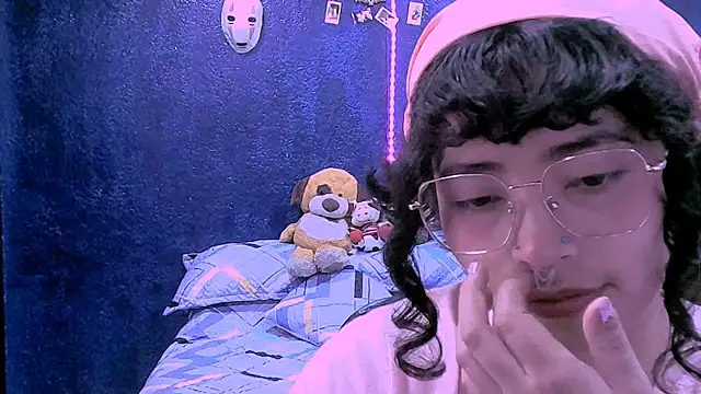 NinaYellow online show from 8, 4, 2026