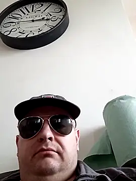 perversalus online show from 23, 3, 2026