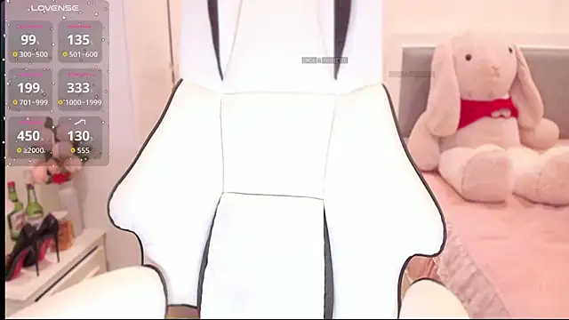 Snapshot of PimChanOK chatting on 22, 10, 2025 PimChanOK online show from 22, 10, 2025