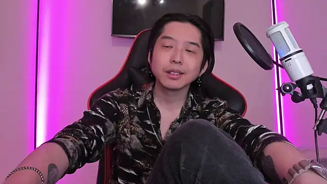 wexlee7 online show from 4, 10, 2025