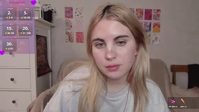 Snapshot of pawpaws chatting on 10, 2, 2025 pawpaws online show from 10, 2, 2025