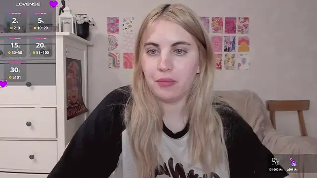 Snapshot of pawpaws chatting on 6, 3, 2025 pawpaws online show from 6, 3, 2025