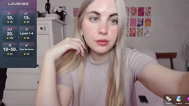 Snapshot of pawpaws chatting on 13, 10, 2025 pawpaws online show from 13, 10, 2025