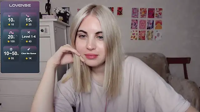 Snapshot of pawpaws chatting on 16, 10, 2025 pawpaws online show from 16, 10, 2025