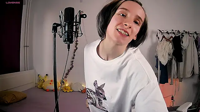 Snapshot of Violet_Veliya chatting on 21, 3, 2025 Violet Veliya online show from 21, 3, 2025