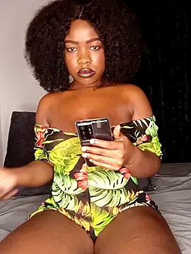 Snapshot of rosey_cheeks chatting on 9, 3, 2025 rosey cheeks online show from 9, 3, 2025