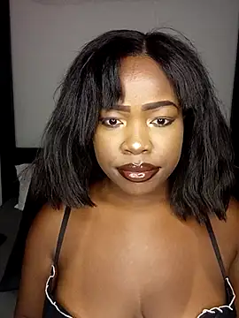 Snapshot of rosey_cheeks chatting on 5, 10, 2025 rosey cheeks online show from 5, 10, 2025