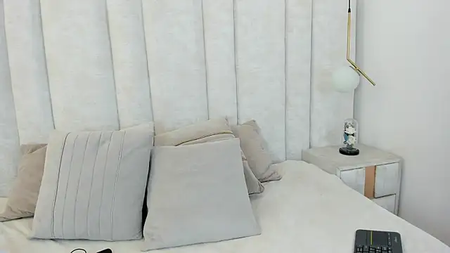 imkrystall online show from 18, 12, 2025