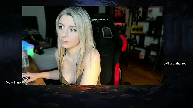 Lisaonthemoon online show from 5, 3, 2025