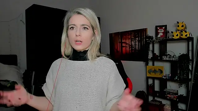 Lisaonthemoon online show from 10, 2, 2026