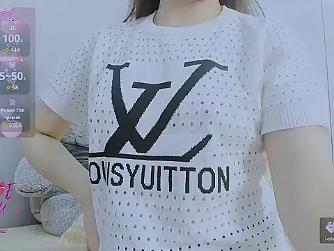 Snapshot of Linh_diudang chatting on 19, 10, 2025 Linh diudang online show from 19, 10, 2025