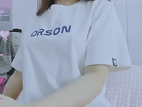 Snapshot of Linh_diudang chatting on 20, 10, 2025 Linh diudang online show from 20, 10, 2025