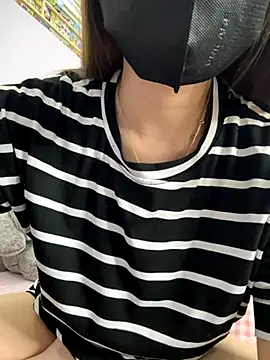 Snapshot of Linh_diudang chatting on 14, 11, 2025 Linh diudang online show from 14, 11, 2025