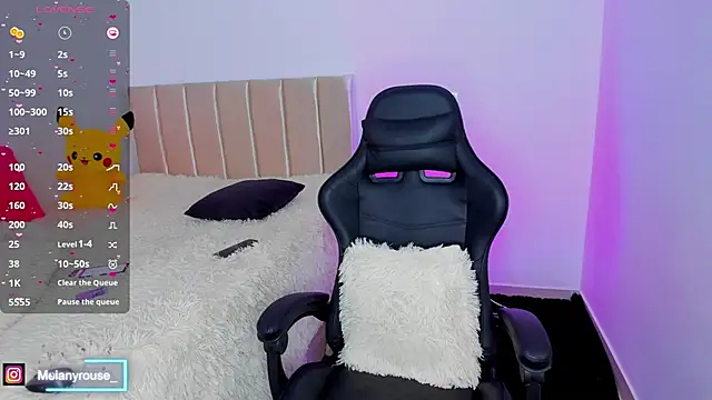 melanyrouse1 online show from 5, 3, 2025