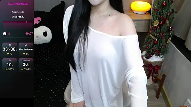 Snapshot of _Viviann_ chatting on 22, 12, 2025 Viviann online show from 22, 12, 2025